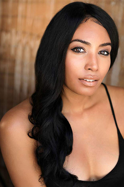 Chivonne Michelle as Alex