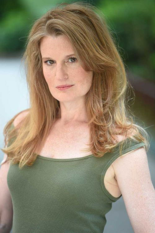 Jennifer Piech as Mom