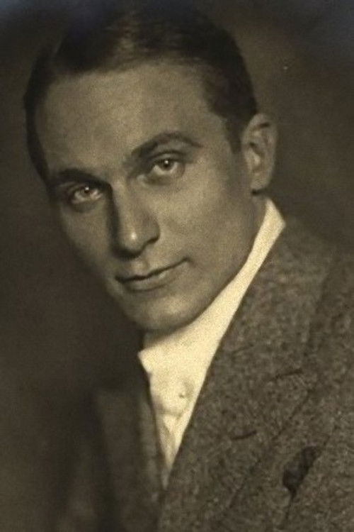 Lothar Firmans as Sir John Pritchard