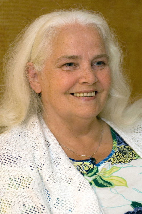 Viiu Härm as Vaike Põld