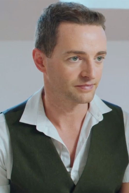 Paul Stone as Sam / Gloria