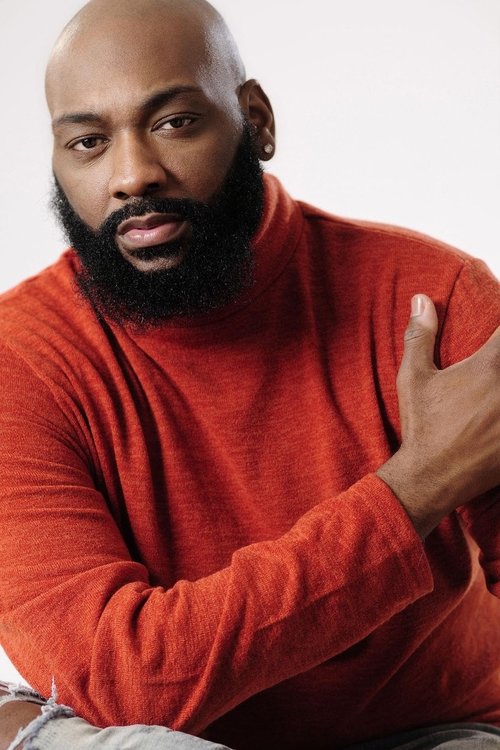 KJ Dullen as Detective James Madison