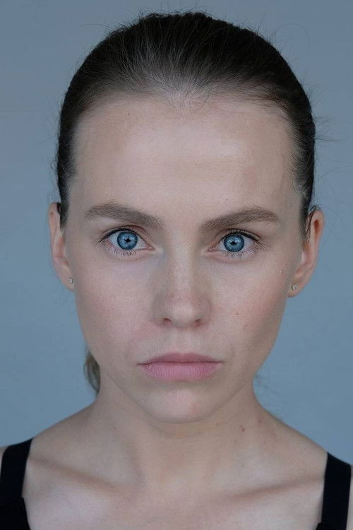 Viktoriya Tokareva as Искра