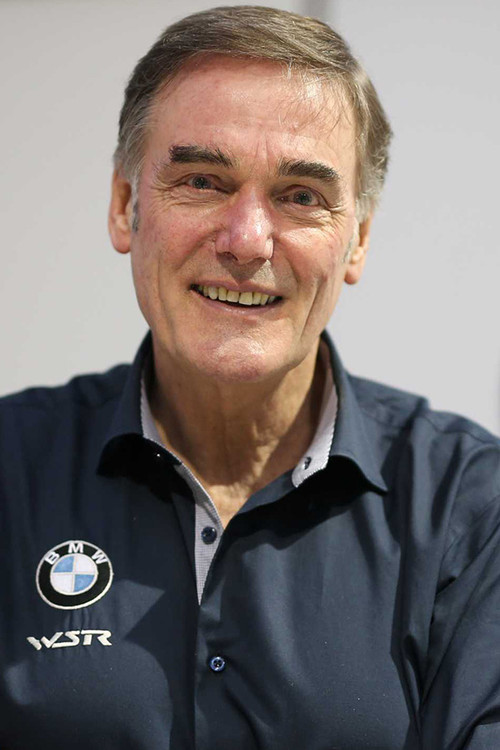 Dick Bennets as Self