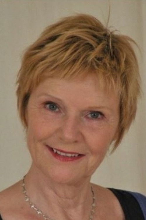 Tingue Dongelmans as Elly