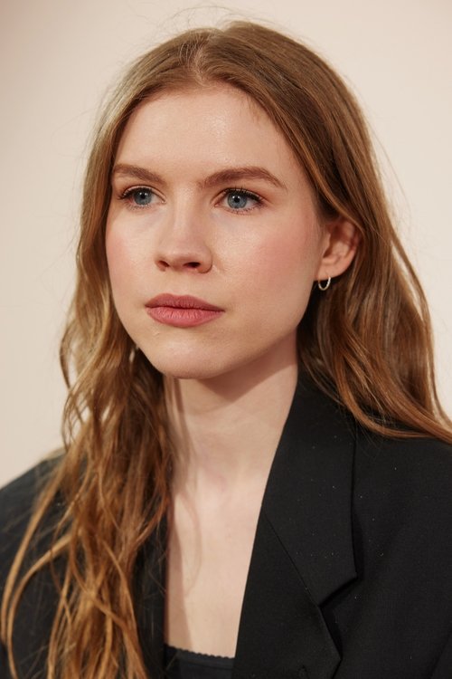 Eve Connolly as Charlotte