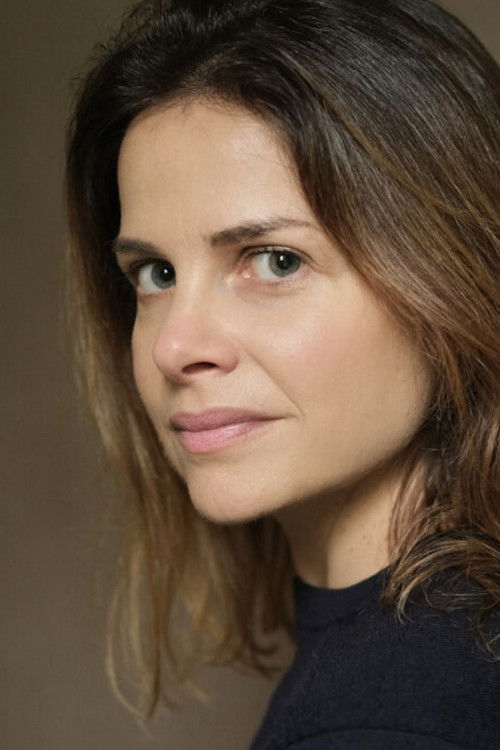 Florence Massonneau as Lisa