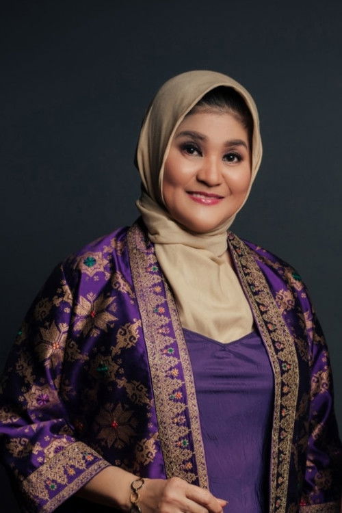 Tetty Liz Indriati as Ibu Reggy (Segment: Curhat Buat Sahabat)