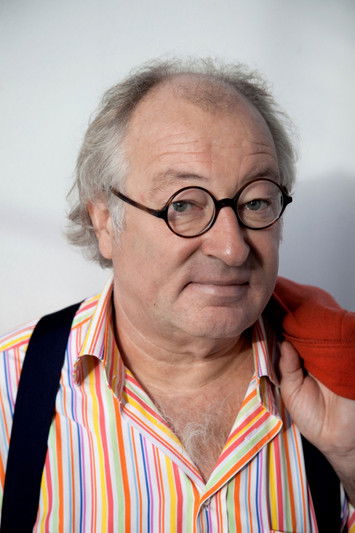 Youp van 't Hek as Himself