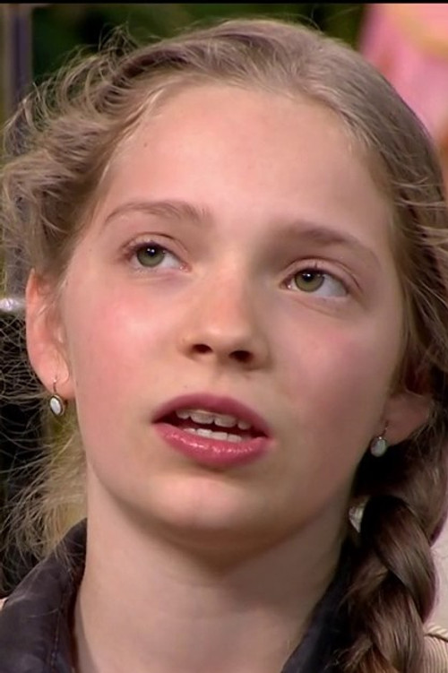 Gáspárfalvi Dorka as Little Emerenc