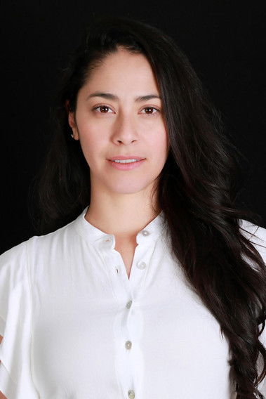 Tsaya Esquivel as María del Carmen