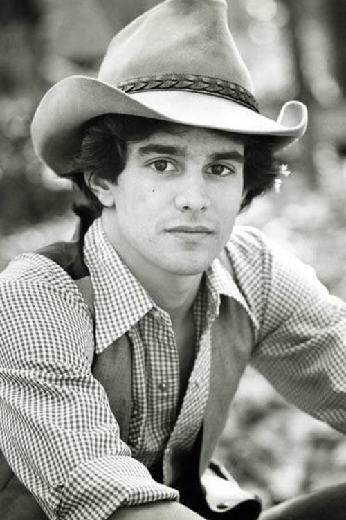 Mark Gruner as Perron