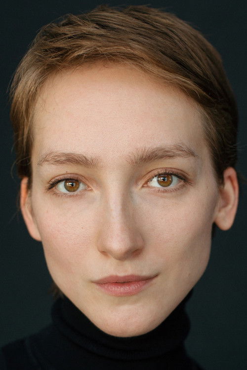 Anastasia Shukevich as Liza