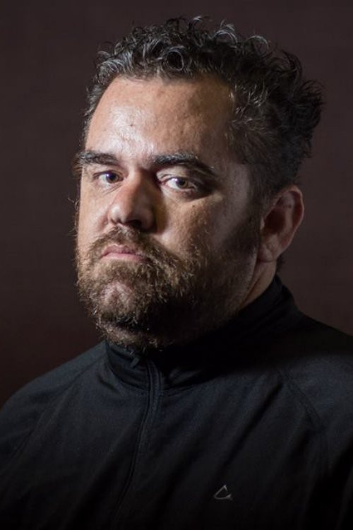 Gabriel Lane as Edmund Drake