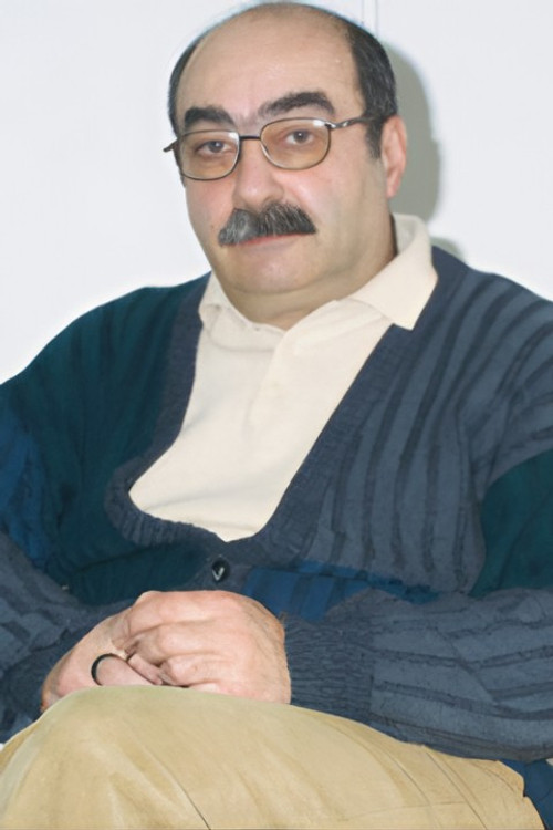 Roland (Mikho) Borashvili as Gia