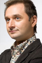 Aleksandr Pryanikov as ведущий