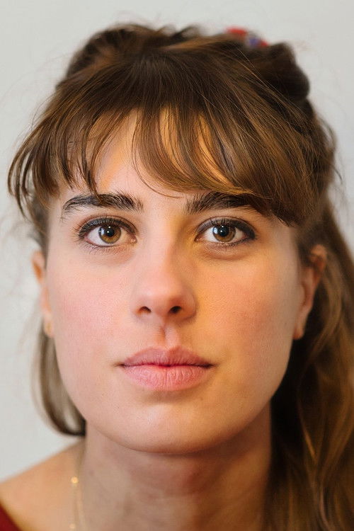 Donatienne Amann as Léa