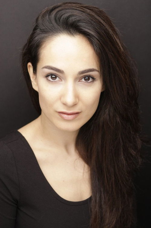 Aslı Bayram as Roseanne May