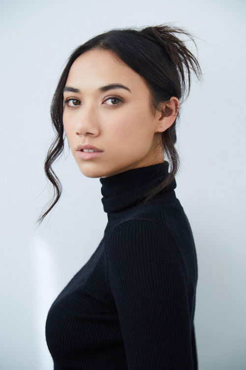 Zoë Boe as Dalia Tun