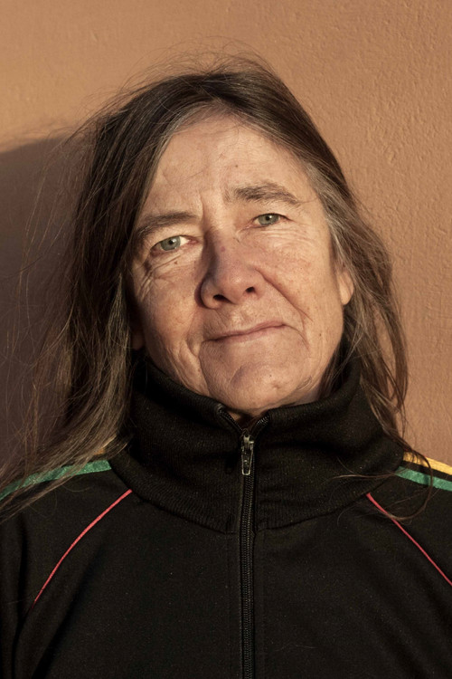 Catti Edfeldt as Woman with flowers