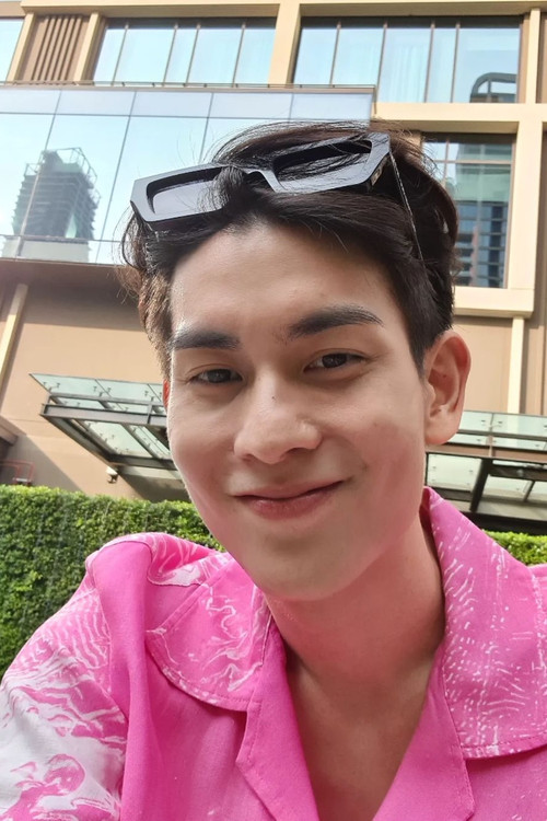 Sappanyoo Panatkool as Jaonan / "Nan" [Sippakorn's life partner]