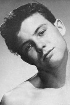 Jim Paris as (archive footage)