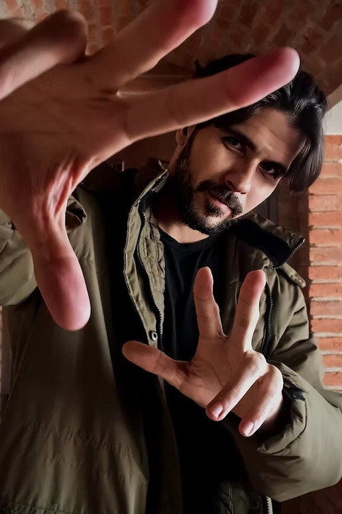 José A. Manuel as Chelo