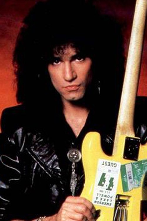 Bruce Kulick as Self