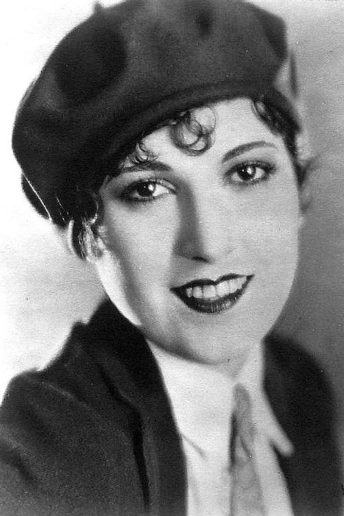 Natalie Joyce as Vera Gay