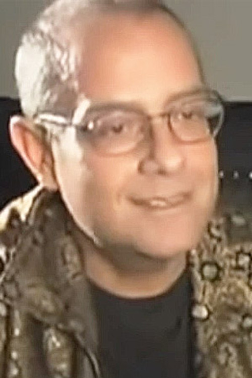 Kevin Seymour as Barry Cohen