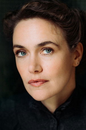 Gonny Gaakeer as Lydia