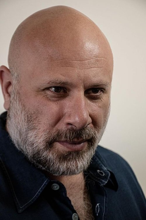 Vincenzo Pirrotta as Un mafioso