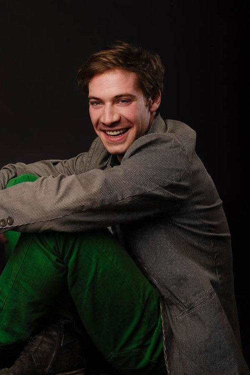 Koltai Nagy Balázs as Viktor