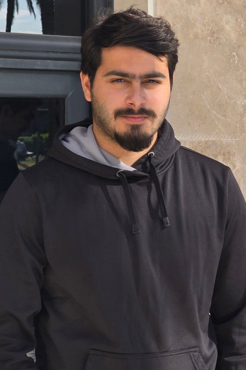 Yassin AL-Naimi as Yassin / The Programer