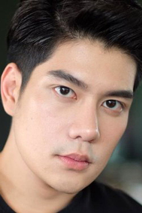 Win Chawinvut Kongtoranin as Mek