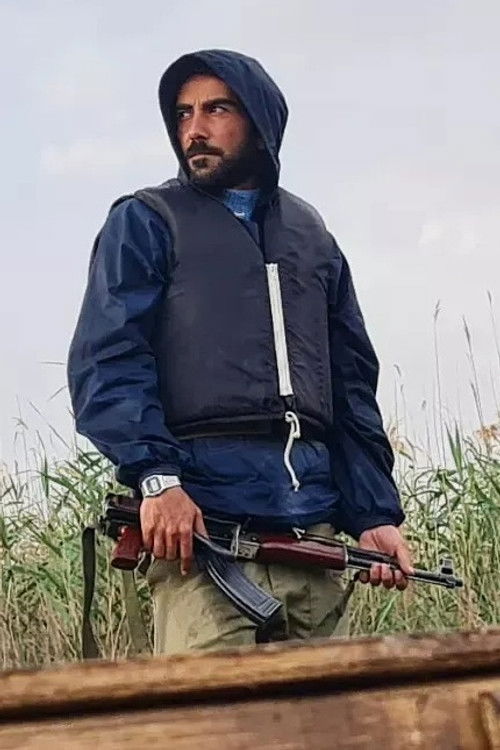 Vahid Hejazifar as Hamid Bakeri