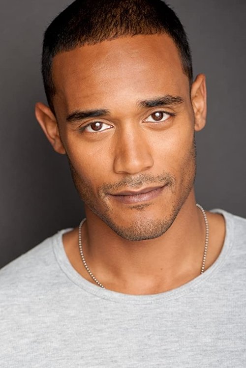 Ary Katz as Officer Stevens