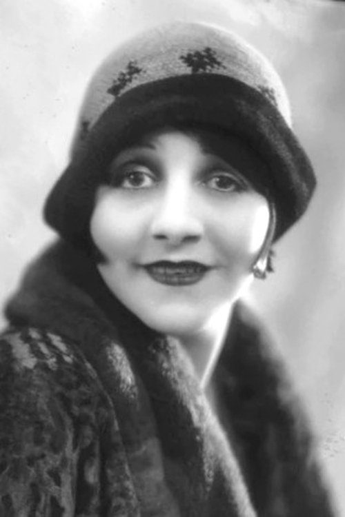 Beth Dodge as Bell Hop