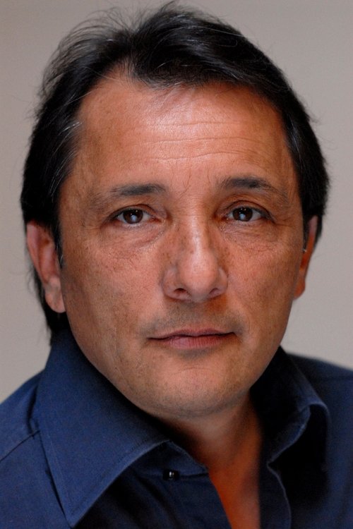 Lello Pirone as Autista