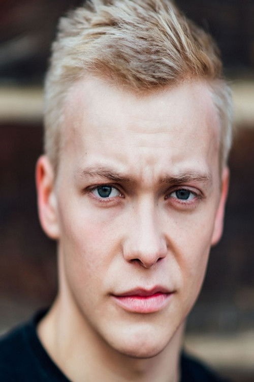 Julius Dekker as Eryk