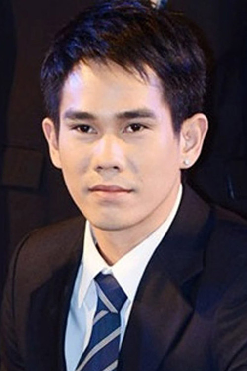 Arnuttaphol Sirichomsaeng as 