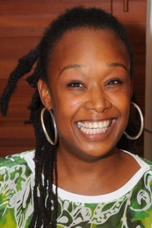 Louranda Bird Abreu as Lucia