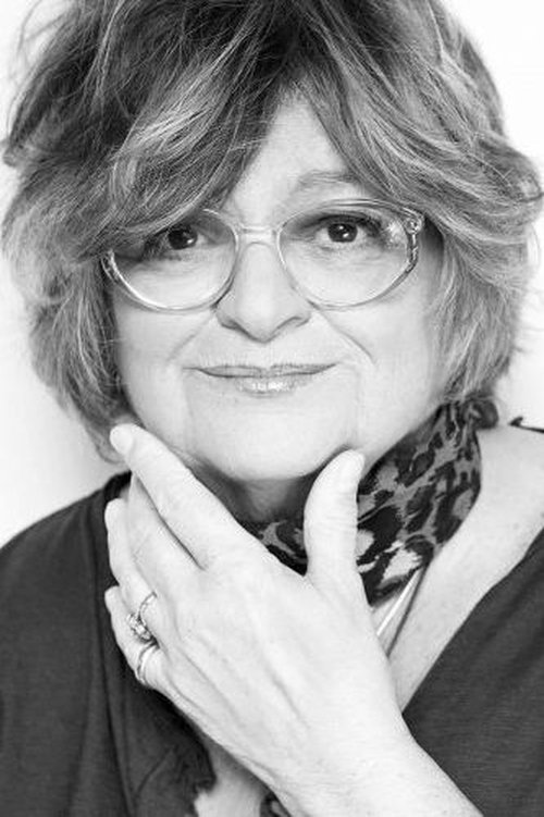 Ági Voith as Zsóka néni