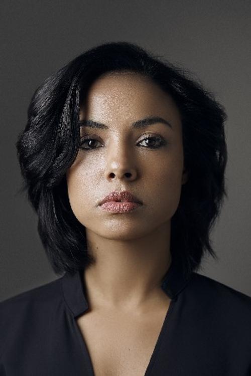 Marcia Do Vales as Gabriella