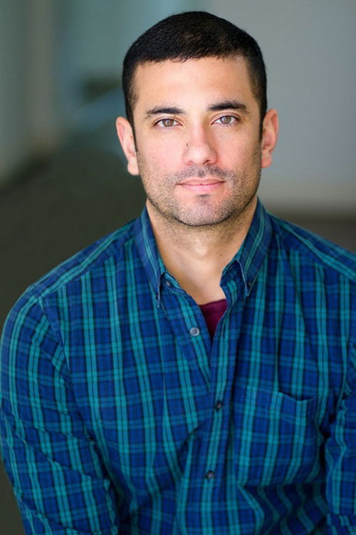 Luis Augusto Figueroa as Lucas