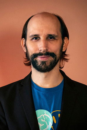 Andrew Racho as Ben Hu (voice)