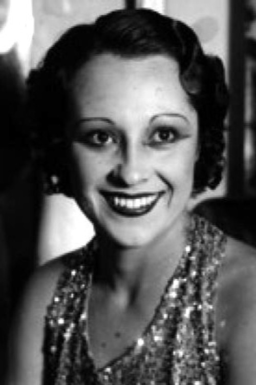 Beatriz Ramos as Doña Marta