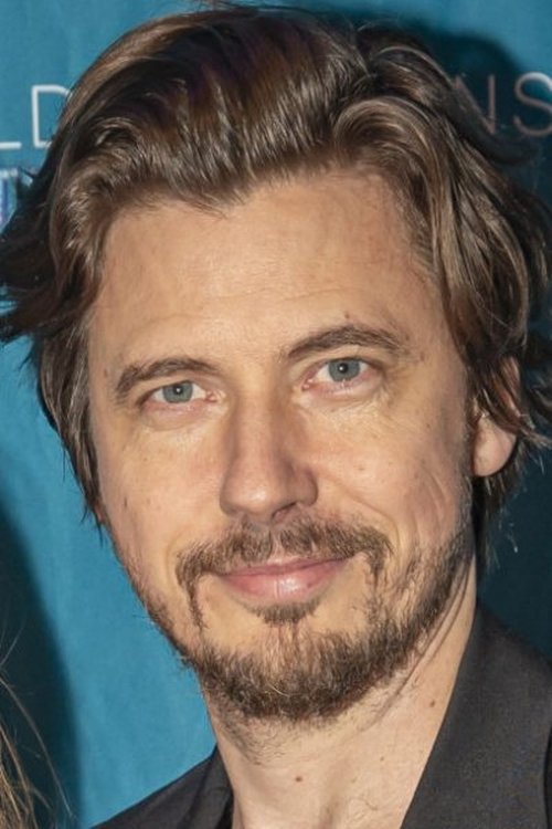 Thomas Voss as Kasper