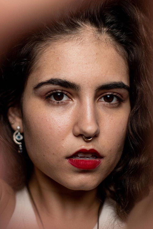 Stevie Jean as Annabelle