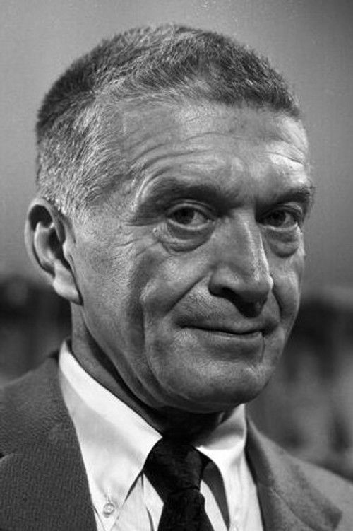 Friedrich Joloff as Gen. Nikolai Chapayev